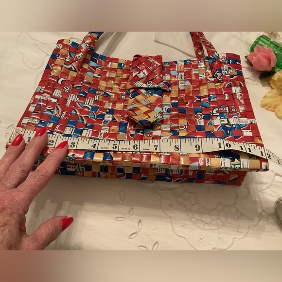 NEW/ REBAGZ HALF THE SKY DESIGNS HANDMADE IN PHILIPPINES RECYCLED JUICE BAG - Picture 10 of 16